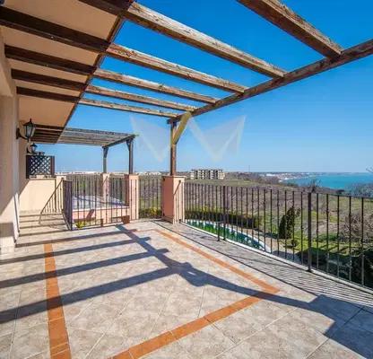 Photo 2 — 3-bedroom apartment in Oblast Dobrich, Kavarna