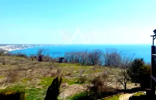 Тристаен апартамент в Добрич, Каварна