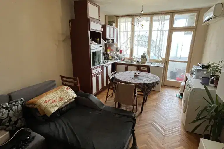 Тристаен апартамент в Стара Загора, Казанлък