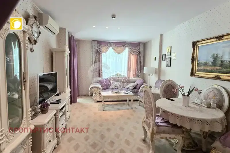 Двустаен апартамент в Бургас, к.к. Елените