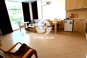 Двустаен апартамент в Бургас, к.к. Слънчев бряг
