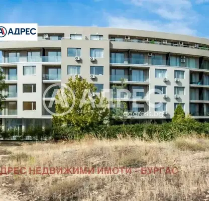 Снимка 4 — Двустаен апартамент в Бургас, к.к. Слънчев бряг