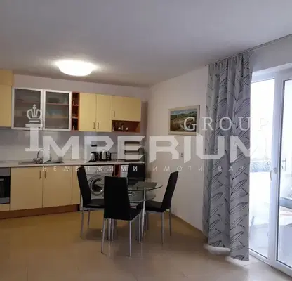 Снимка 4 — Двустаен апартамент с морска панорама в Св. Св. Константин и Елена