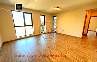 Тристаен апартамент в к.к. Св.Св. Константин и Елена