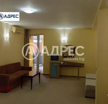 Снимка 5 — Едностаен апартамент с морска панорама в к.к. Златни пясъци, Варна