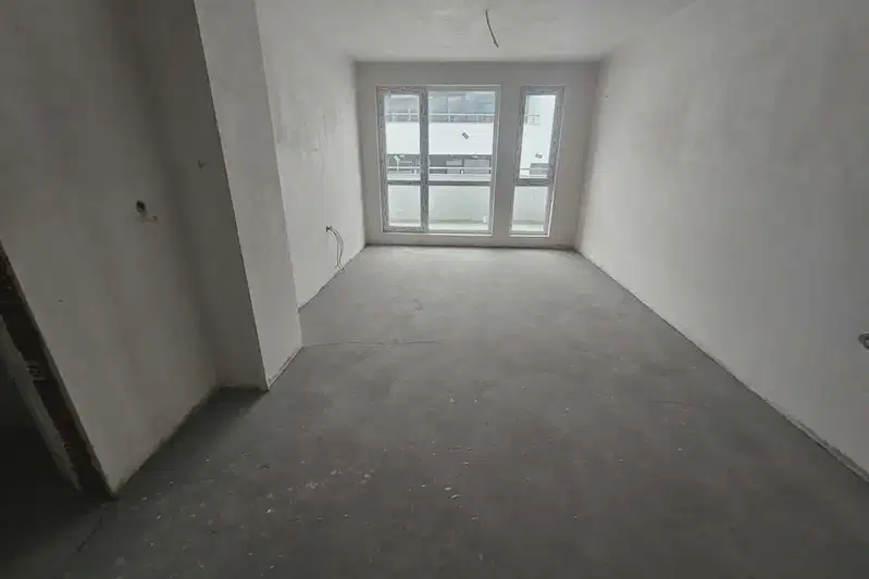 apartment in Kyrdjali, Vyzrojdenci