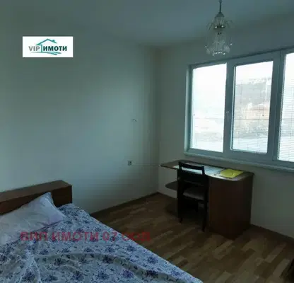Снимка 4 — апартамент в Ловеч, Център