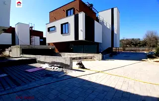 апартамент в м-т Детски