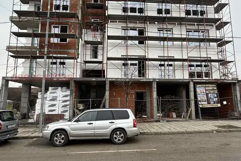 3-bedroom apartment in Модерно предие