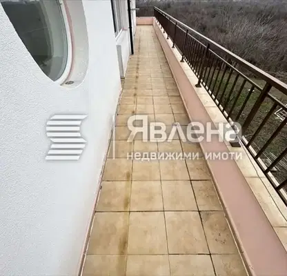 Снимка 2 — Едностаен апартамент в Бургас, Несебър