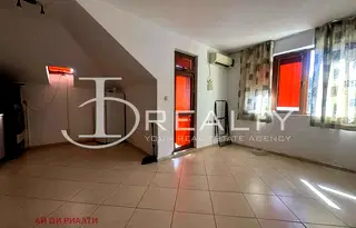 Тристаен апартамент в Бургас, Несебър