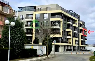 Тристаен апартамент в Бургас, Обзор