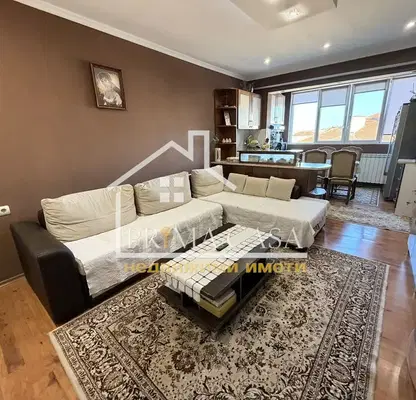 Photo 2 — 3-bedroom apartment in Pazardjik, Centyr