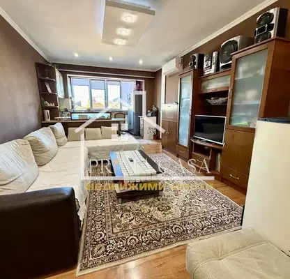 Photo 3 — 3-bedroom apartment in Pazardjik, Centyr