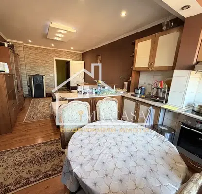 Photo 4 — 3-bedroom apartment in Pazardjik, Centyr