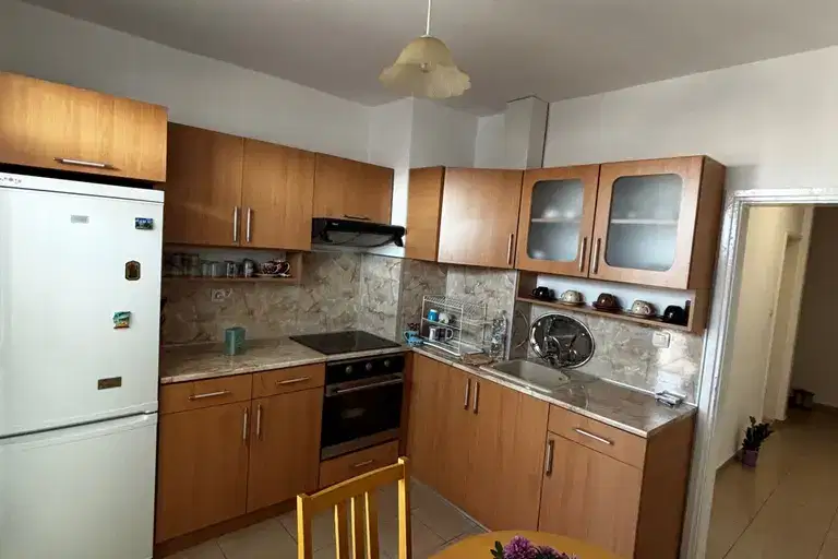 3-bedroom apartment in Pazardjik, Iztok