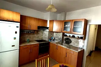 Тристаен апартамент в Пазарджик, Изток