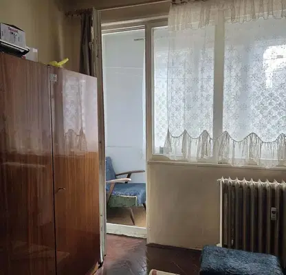 Снимка 2 — Двустаен апартамент в Перник, Център