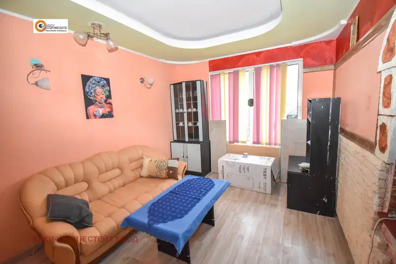апартамент в Перник, Център