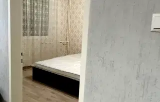 Двустаен апартамент в Перник, Изток