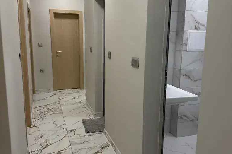 3-bedroom apartment in Pleven, Idealen Centyr