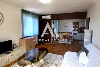 Двустаен апартамент в Плевен, Широк център