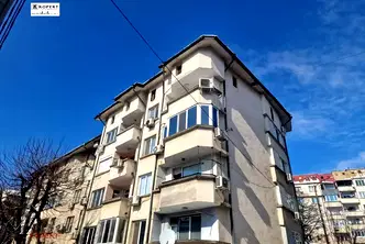 Тристаен апартамент в Плевен, Широк център