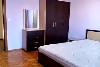 апартамент в Плевен, Широк център