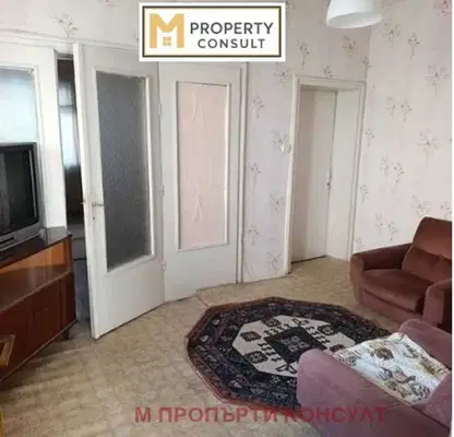 Снимка 3 — Многостаен апартамент в Плевен, Широк център