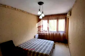 Тристаен апартамент в Плевен, Сторгозия