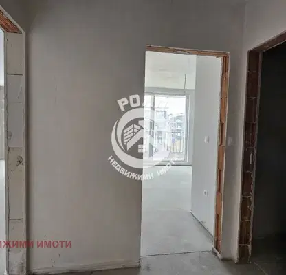 Снимка 5 — Двустаен апартамент с тераса в Беломорски, Пловдив