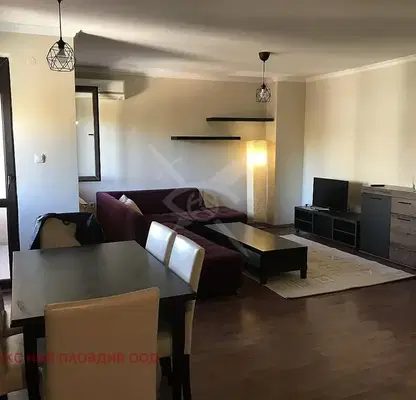 Снимка 2 — Тристаен апартамент с площ 100 кв.м. в Централна гара, Пловдив