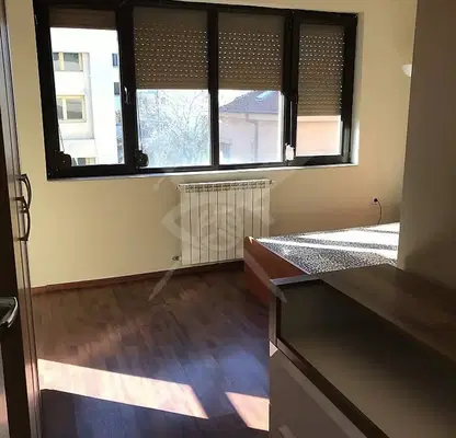 Снимка 5 — Тристаен апартамент с площ 100 кв.м. в Централна гара, Пловдив