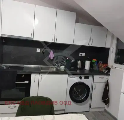 Снимка 3 — Тристаен апартамент в Централна гара, Пловдив, 3-ти етаж