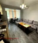 Тристаен апартамент с тераса в Център, Пловдив