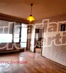 Тристаен апартамент с тераса в Център, Пловдив