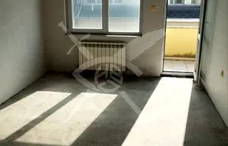 Тристаен апартамент с три тераси в Център, Пловдив