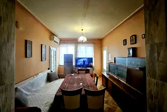 Тристаен апартамент с гараж в Широк център, Пловдив