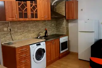 Двустаен апартамент с тераса в Център, Пловдив