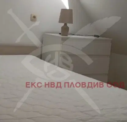 Снимка 4 — Двустаен апартамент в Център на Пловдив с тераса