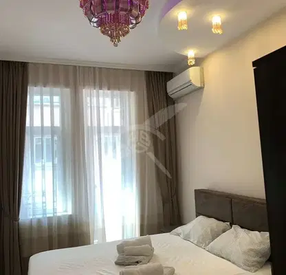Снимка 2 — Тристаен апартамент 105 кв.м в центъра на Пловдив