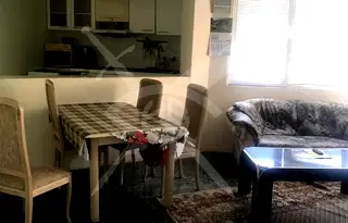 Четиристаен апартамент в Център на Пловдив с тераса