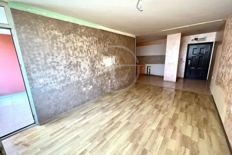 Тристаен апартамент с югозападно изложение в кв. Гагарин, Пловдив