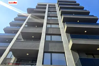 Двустаен апартамент с тераса в Христо Смирненски, Пловдив