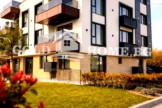 Просторен 2-стаен апартамент в Христо Смирненски с голяма тераса