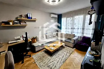 Двустаен апартамент с тераса в Христо Смирненски, Пловдив
