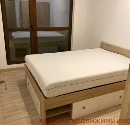 Снимка 5 — Двустаен апартамент на 3-ти етаж в Христо Смирненски, Пловдив