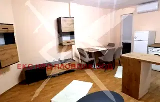 Тристаен апартамент с функционално разпределение в Коматевски възел, Пловдив