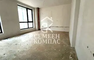 Двустаен апартамент с тераса в нова сграда в Кършияка, Пловдив