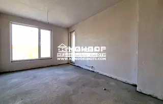 Двустаен апартамент в Кършияка с тераса в затворен комплекс